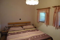 rechtes Schlafzimmer im linken Appartement