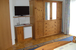 Dreibettzimmer Nr. 1