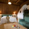 Photo of Double room, bath, toilet, balcony | © Schloss Obermayerhofen