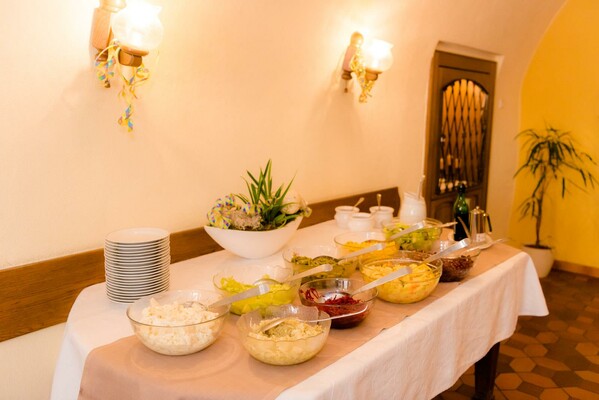 Gasthof Grillitsch-buffet-murtal-styria | © Erlebnisregion Murtal