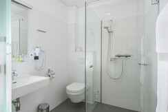 Vulkanlandzimmer Bad