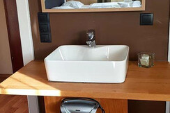 49459779_2032143043506676_3339228130794536960_o