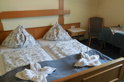 Doppelbettzimmer