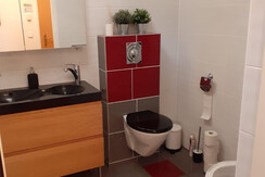 Glanz & Gloria Waschbecken und WC