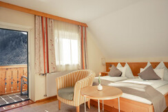 Wohlfühlzimmer Komfort mit Balkon