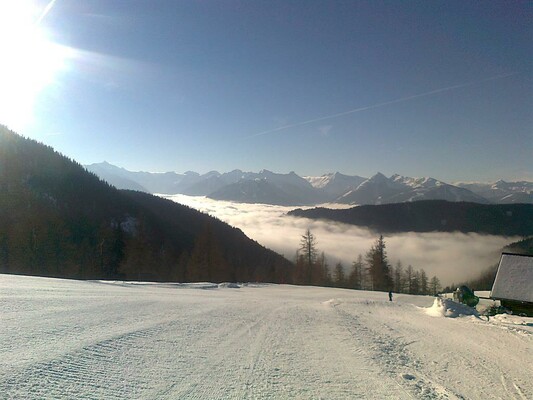 Die Piste direkt vor dem Haus....