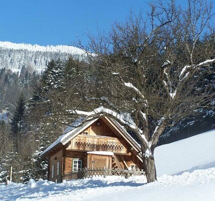 Häuschen im Winter