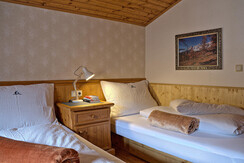 Appartement 1 - Einzelbett bezogen (lang)