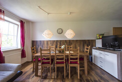 Haus Gloria_Top 1_Essbereich®lucaspripfl