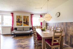 Haus Gloria_Top 1_Wohn-Ess-Bereich®lucaspripfl