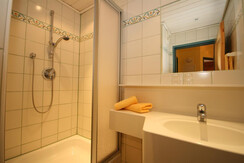 Bad mit Dusche