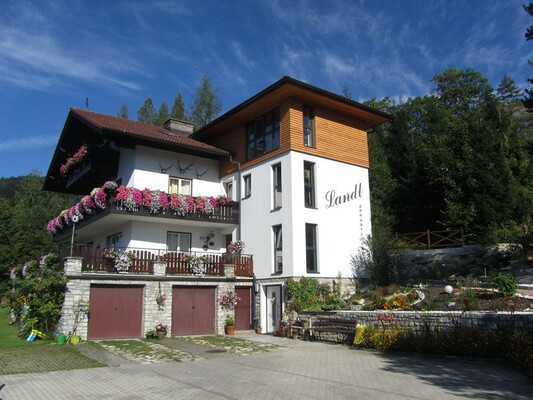 Haus Landl - Hausfoto Sommer