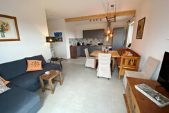 Wohnküche mit Schlafcouch