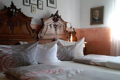 Schlafzimmer b