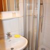 Photo of double room with shower, WC