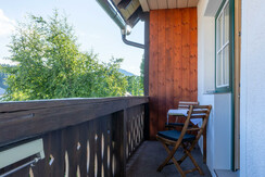 App Enzian Balkon Richtung Süden