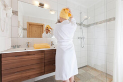 Haus Taxegger - App. Planai - Bad