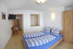 2tes Schlafzimmer App Obertal