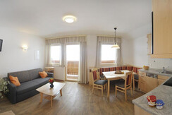 Appartement Hochwurzen Wohnzimmer und Küche