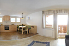 Wohnraum und Küche App. Rossfeld