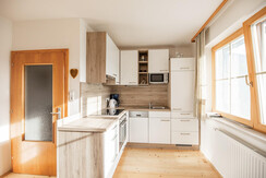 Voll ausgestattete Küche