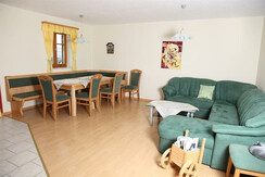 Hof Furger FW 1 Wohn- und Essbereich