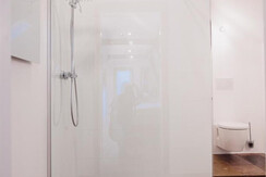 Hotel Georgi Schloss Dusche