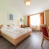 Photo of Auf die Bretter und los, Twin room, shower, toilet, south | © Hotel Grimmingblick