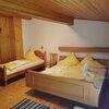 Photo of triple room with shower