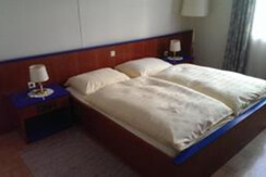 Schlafzimmer Ansicht 5 Hotel Seltenriegel (Groß)