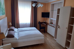 Schlafzimmer Ansicht 2 Josi's Gästehaus