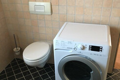 Waschmaschine WC Bad EG