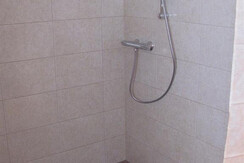 2 Ferienhütte Dusche