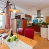Photo of Apartment, shower and bath tub, terrace | © Komfort Appartments Zirbenland