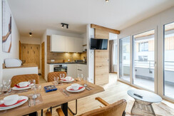 81F022C0-B662-4808-9F3F-18A0459CEFA8