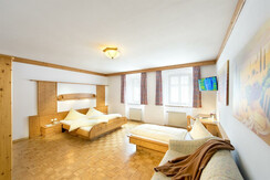 Dreibettzimmer