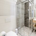 Photo of single room with shower, WC