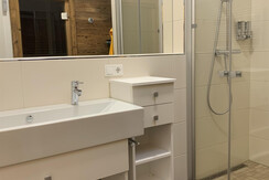 Luxus Penthouse direkt am Berg- Badezimmer