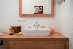 Haus Toplitzsee plus Badezimmer mit Wanne 2