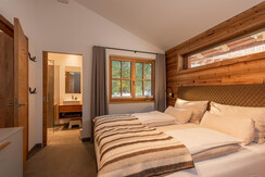 bedromms with high-quality box spring beds