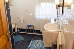 Weinbauernhof Bernhard Morillonzimmer Bad