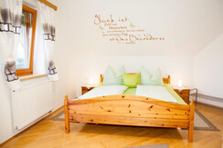 Weinbauernhof Bernhard Sauvignonzimmer Bett