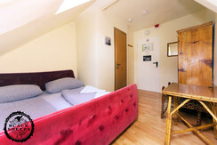 IMG_2509Aa_Black sheepsLOGO