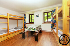 IMG_2693B_Black sheepsLOGO