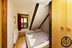 IMG_2733_Black sheepsLOGO