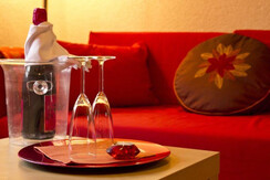 Romantik Sekt und Pralinen