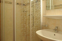 Blick-Bergwelt-Natur-Erholungs-Urlaub-in-der-Pensi