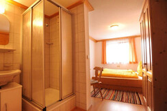 Familienzimmer-Natur-Erholungs-Urlaub-in-der-Pensi