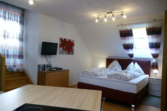 Blick ins Zweibettzimmer