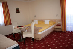 Pension Thorerhof_Dreibettzimmer im Zubau (2)